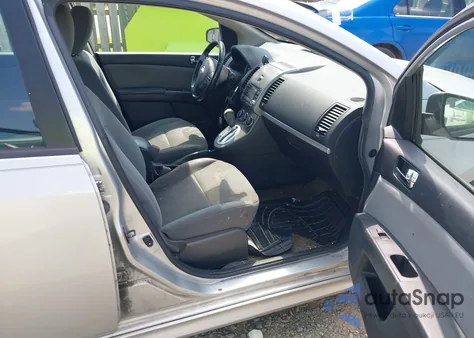 2011 Nissan Sentra 2.0Sr z USA, uszkodzony, nr VIN 3N1AB6AP7BL660655